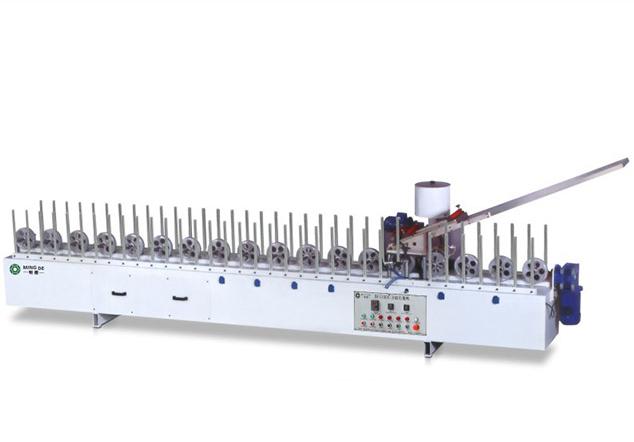 木線(xiàn)條包覆機(jī)